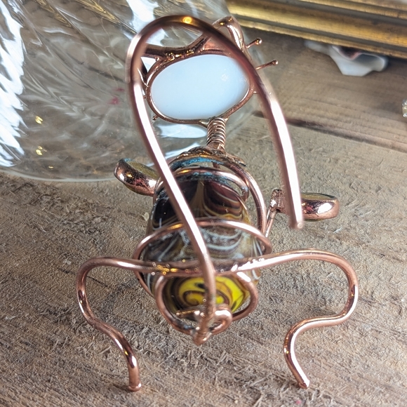 COPPER WIRE CAT SCULPTURE WITH BLOWN GLASS AND BOBBLE HEAD - Picture 9 of 11